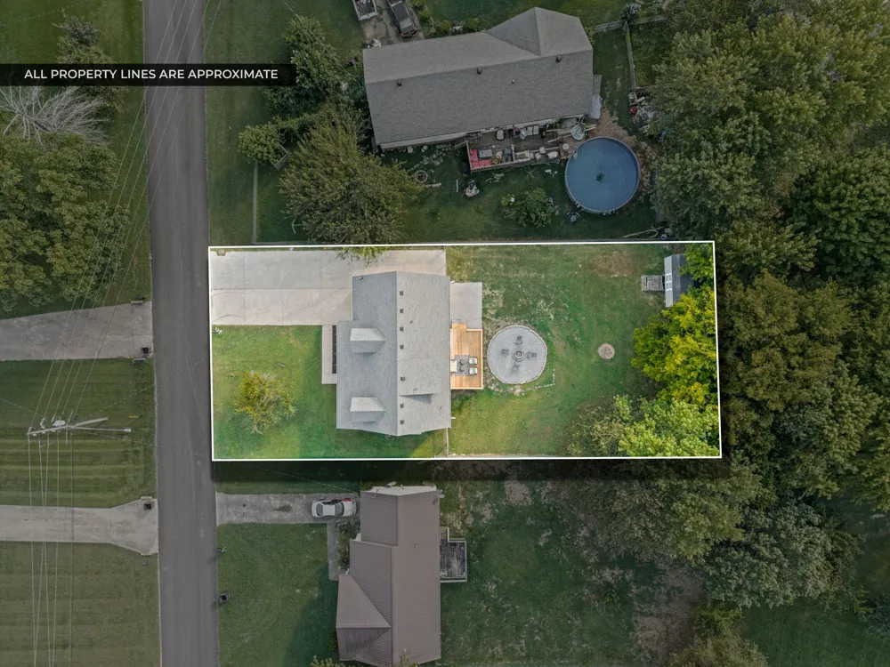 108 Oak Tree Dr Oak Grove, KY 42262