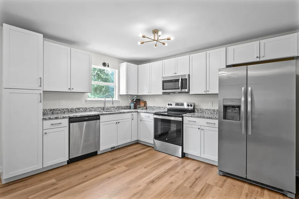 108 Oak Tree Dr Oak Grove, KY 42262