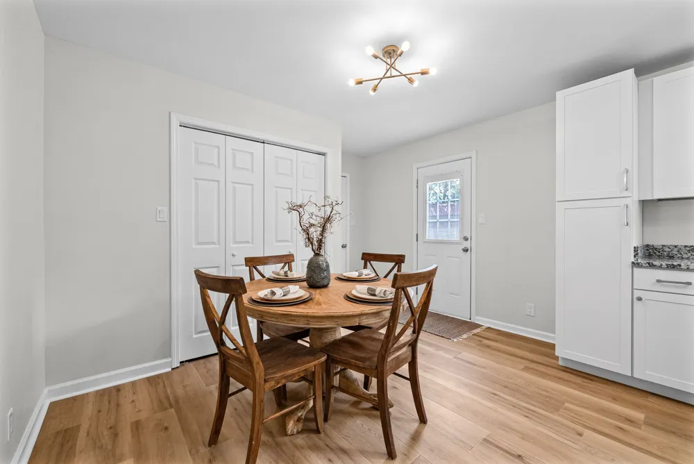 108 Oak Tree Dr Oak Grove, KY 42262