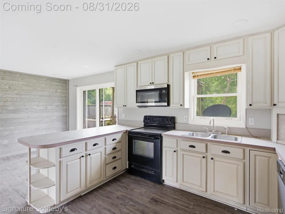 6164 Willits Road Deerfield Township, MI 48435