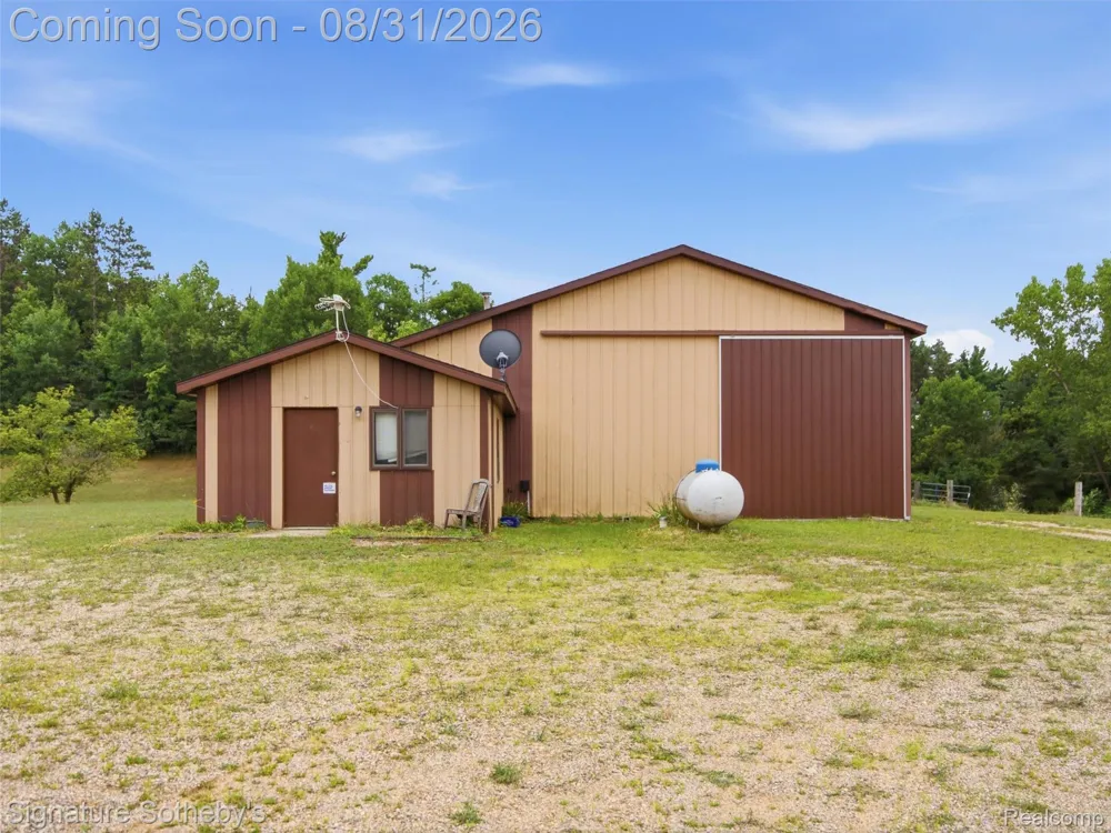 6164 Willits Road Deerfield Township, MI 48435