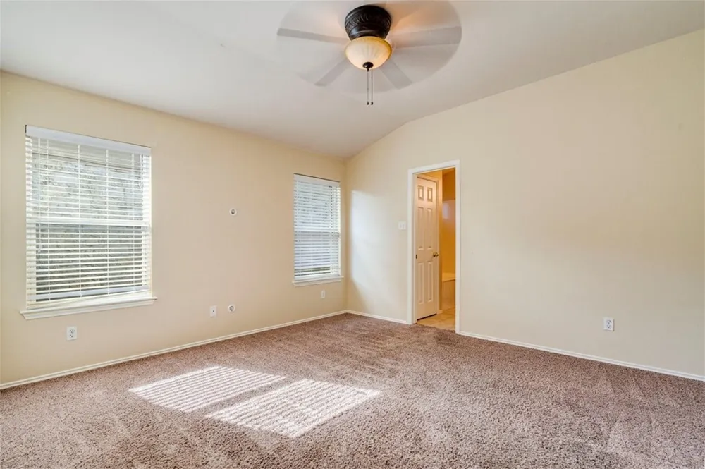 1307 Dillon Lake Bend Leander, TX 78641