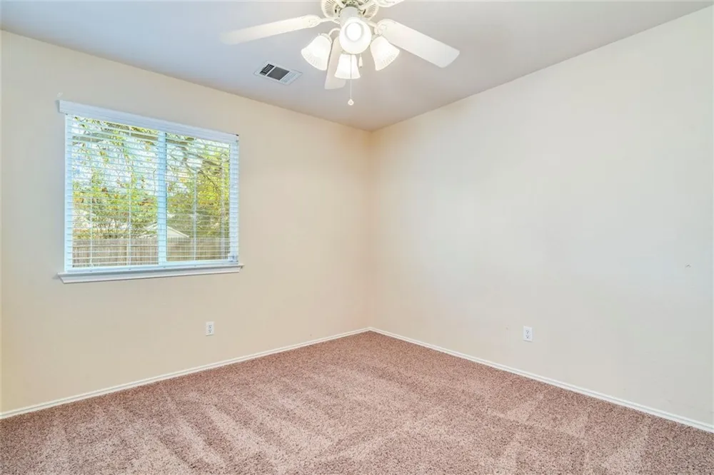 1307 Dillon Lake Bend Leander, TX 78641