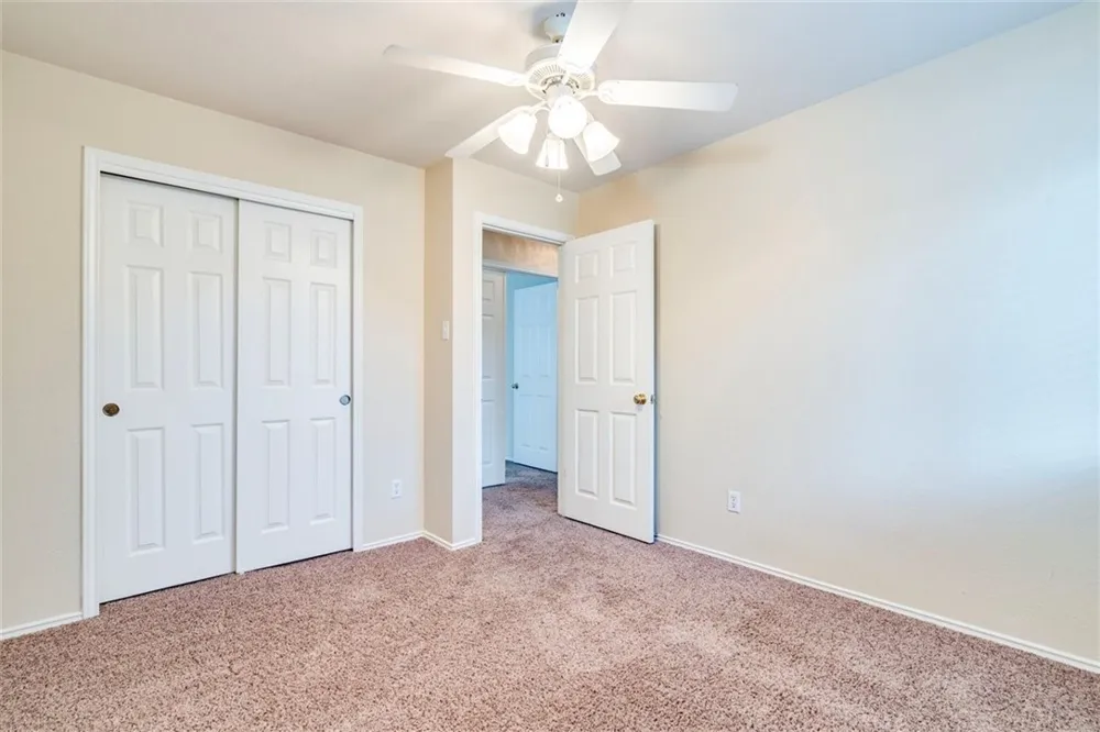 1307 Dillon Lake Bend Leander, TX 78641