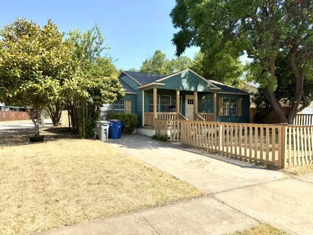 2681 Texas Drive Dallas, TX 75211