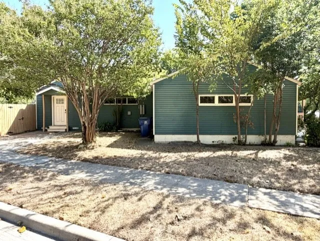 2681 Texas Drive Dallas, TX 75211