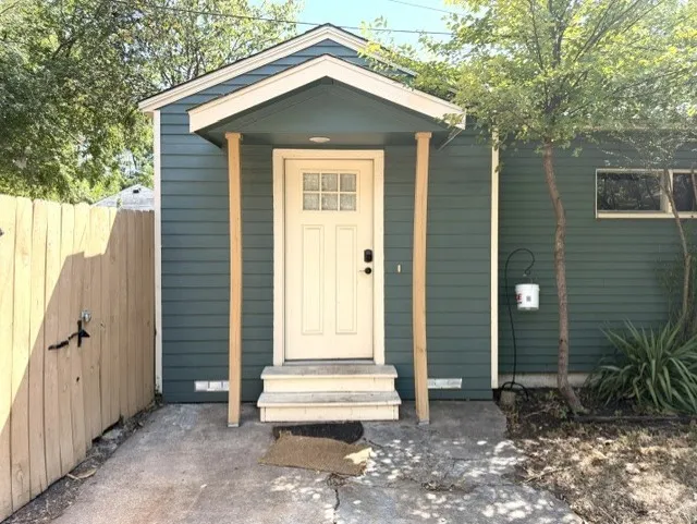 2681 Texas Drive Dallas, TX 75211