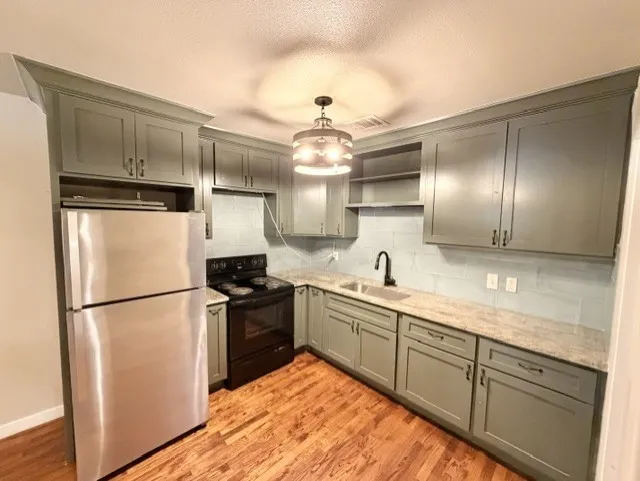2681 Texas Drive Dallas, TX 75211