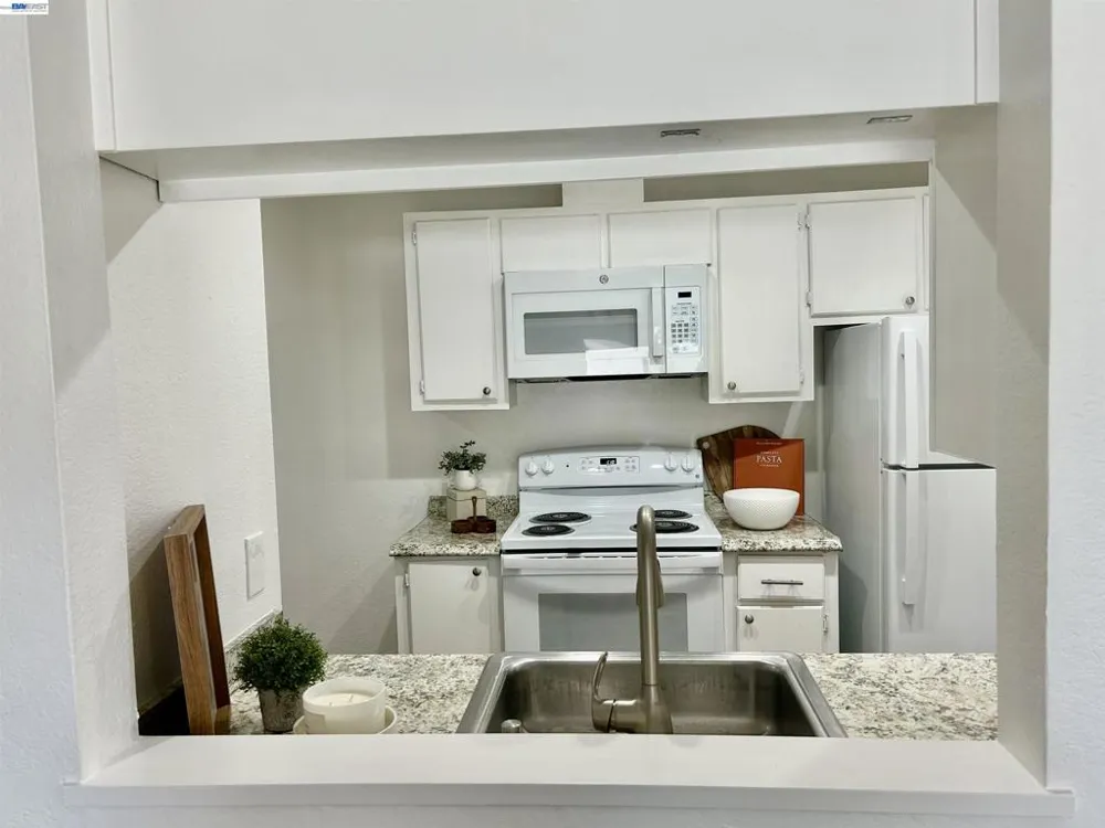 683 Newbury Ln #274 Hayward, CA 94544