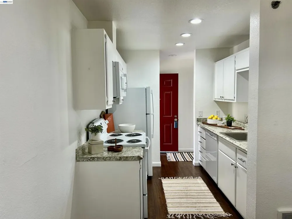 683 Newbury Ln #274 Hayward, CA 94544
