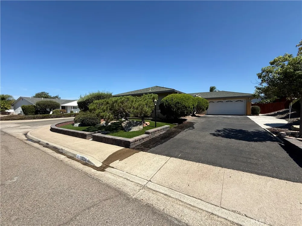 11934 Callado San Diego, CA 92128
