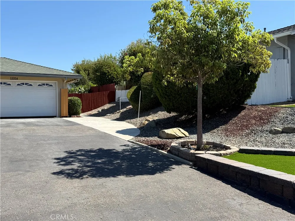 11934 Callado San Diego, CA 92128