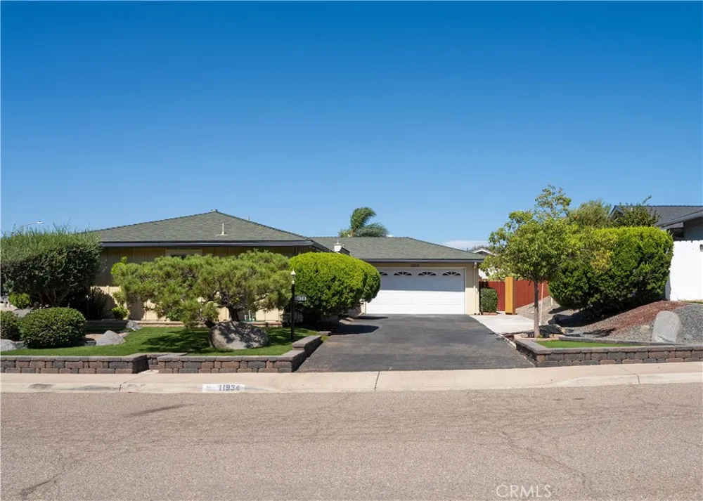 11934 Callado San Diego, CA 92128