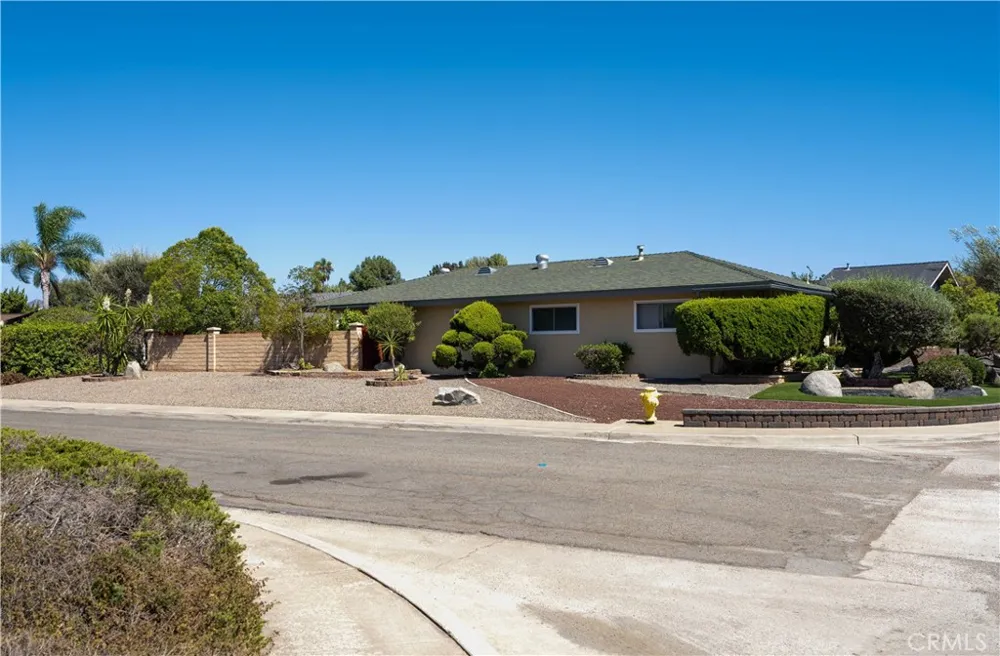11934 Callado San Diego, CA 92128