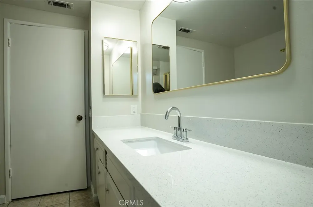11934 Callado San Diego, CA 92128