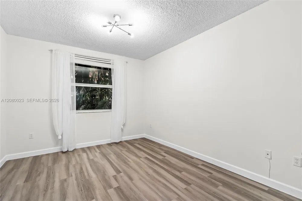 17150 Bay Rd #2301 Sunny Isles Beach, FL 33160