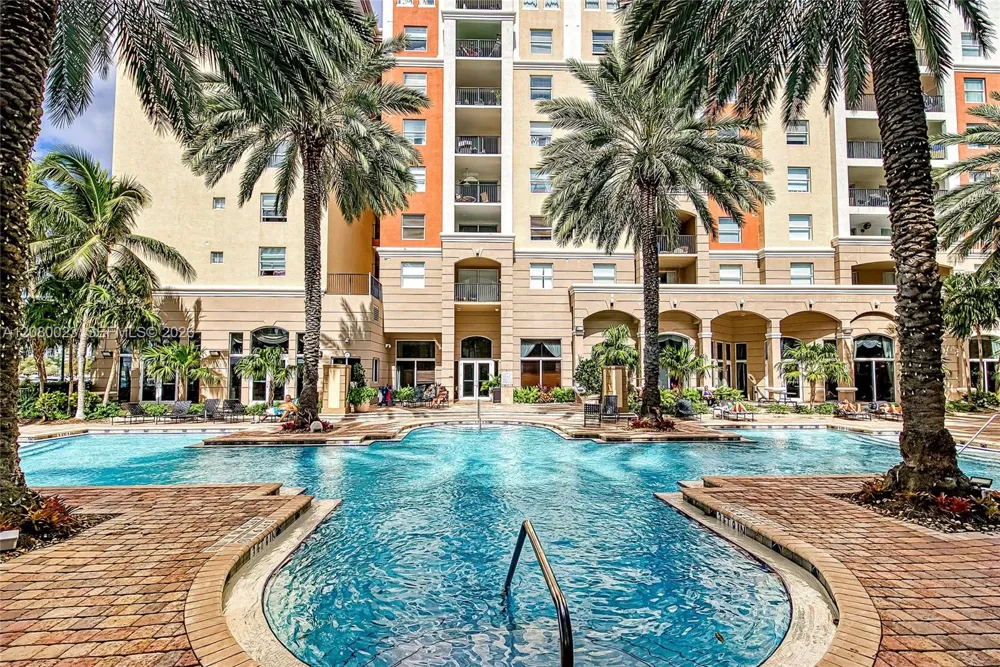 17150 Bay Rd #2301 Sunny Isles Beach, FL 33160