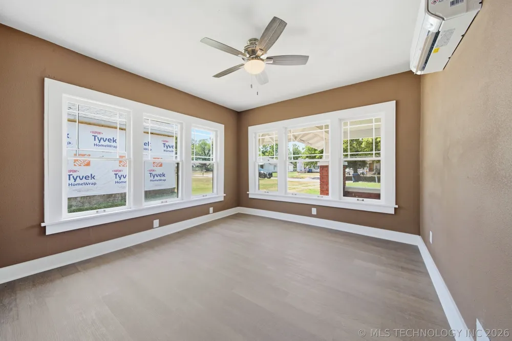 806 S Price Street Hominy, OK 74035