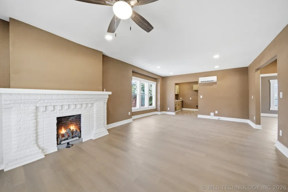 806 S Price Street Hominy, OK 74035