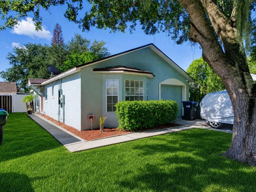 1012 VISTA PALMA WAY Orlando, FL 32825