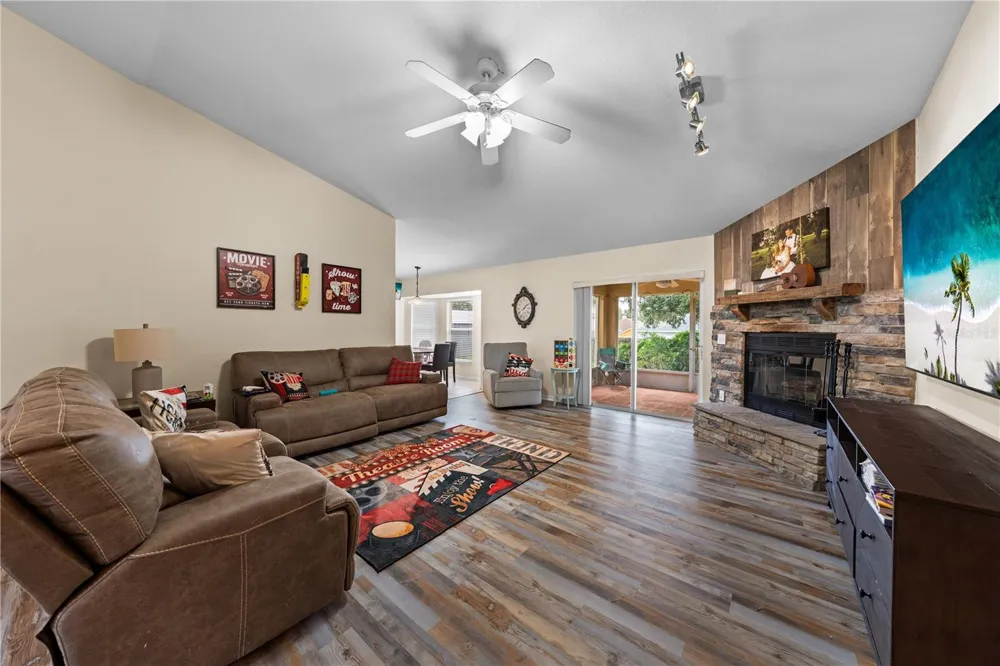 2829 HICKORY RIDGE Lakeland, FL 33813