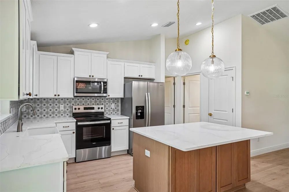 1911 W GOLFCART LANE Citrus Springs, FL 34434