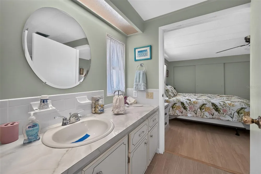 13 S MARINA PLAZA Englewood, FL 34223