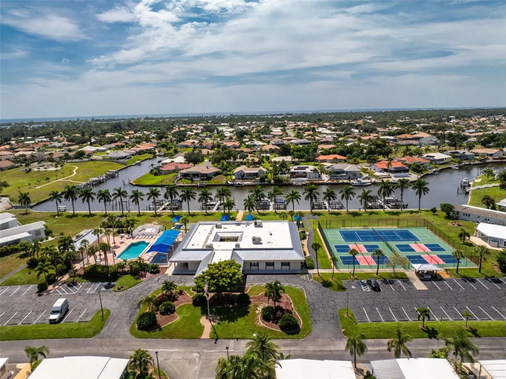 13 S MARINA PLAZA Englewood, FL 34223