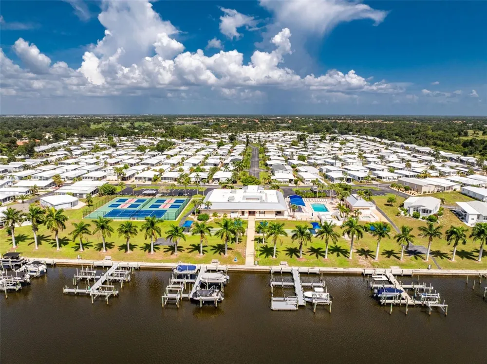 13 S MARINA PLAZA Englewood, FL 34223