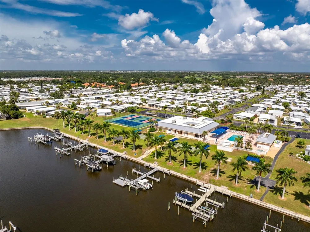 13 S MARINA PLAZA Englewood, FL 34223