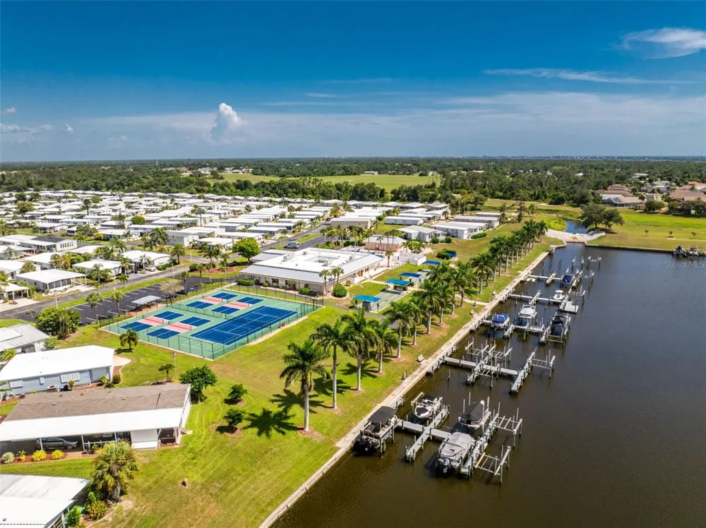 13 S MARINA PLAZA Englewood, FL 34223