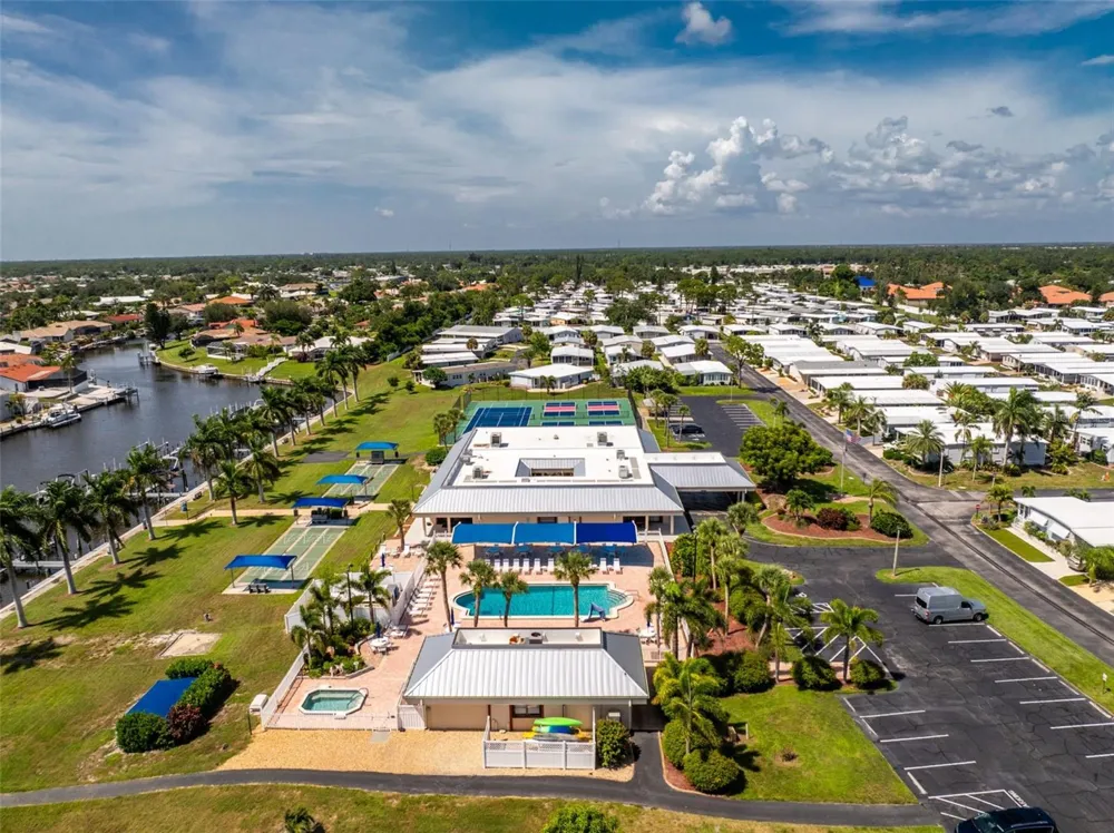 13 S MARINA PLAZA Englewood, FL 34223