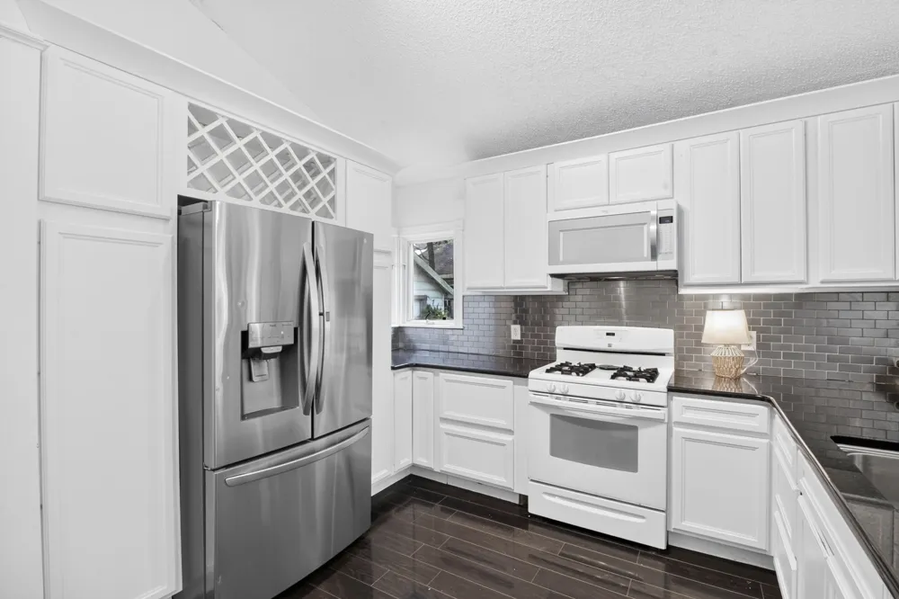 5919 Mount Vernon Avenue Portage City, MI 49024