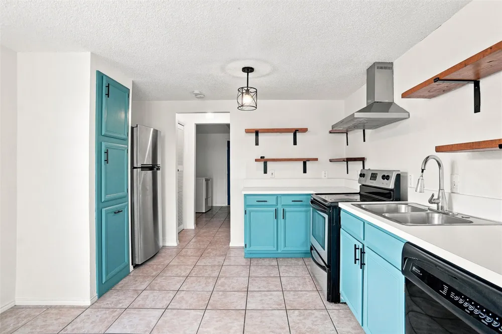 1001 Flower Drive Arlington, TX 76017