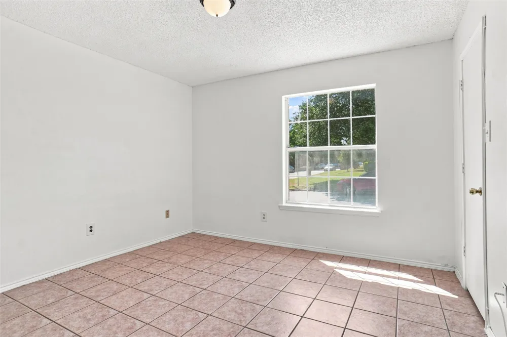 1001 Flower Drive Arlington, TX 76017