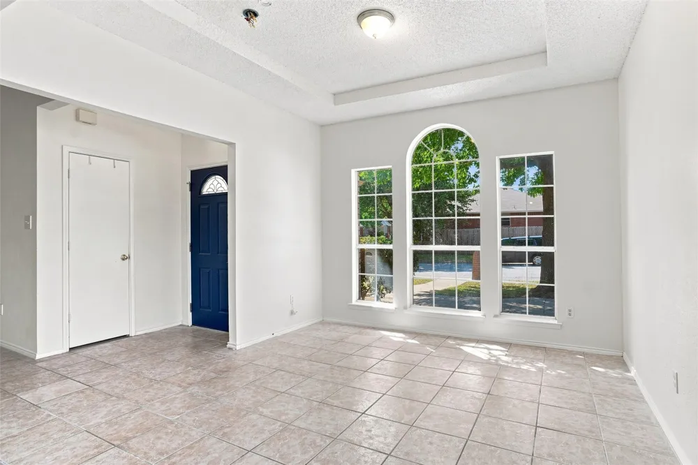 1001 Flower Drive Arlington, TX 76017