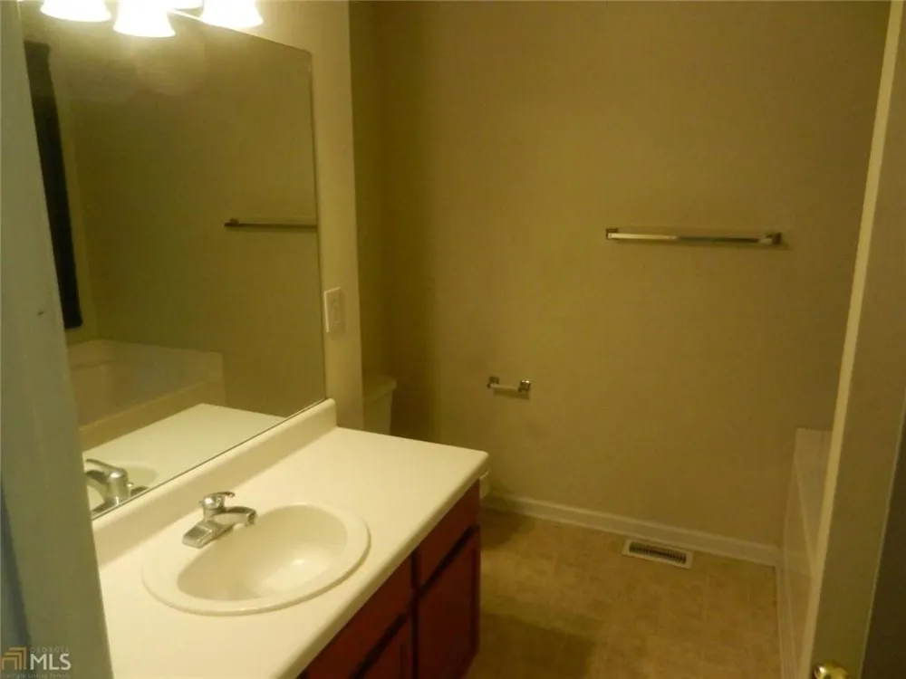 2506 Kris Crossing Ellenwood, GA 30294