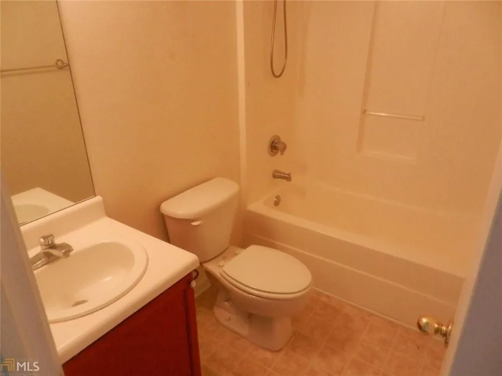 2506 Kris Crossing Ellenwood, GA 30294