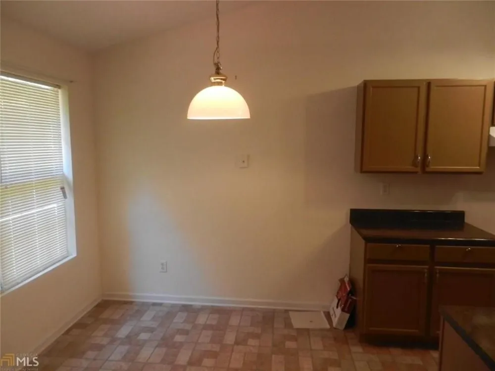 2506 Kris Crossing Ellenwood, GA 30294