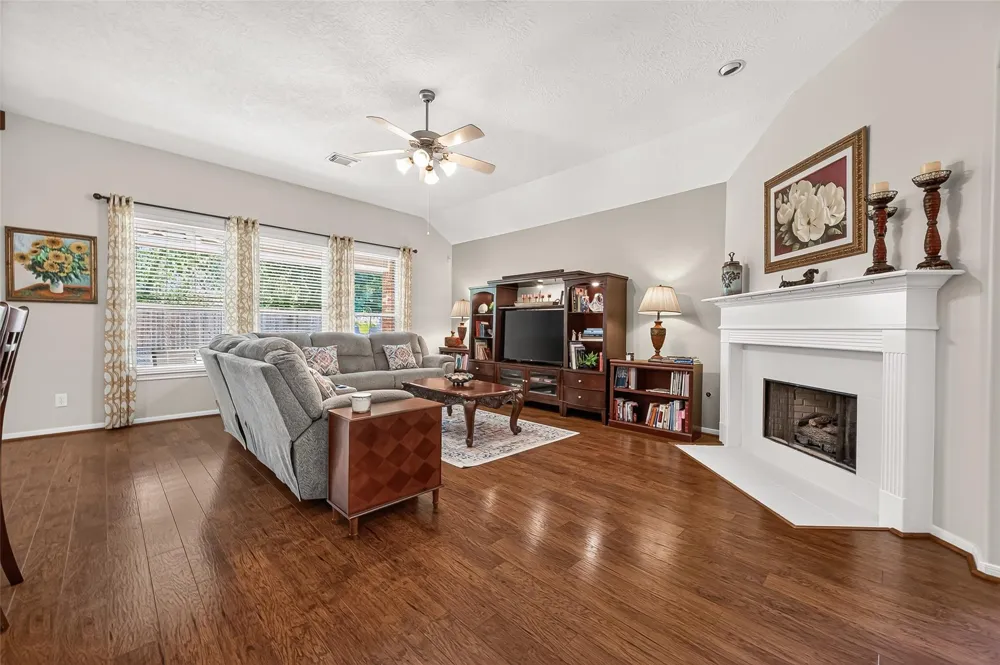20818 Rose Crossing Lane Spring, TX 77379