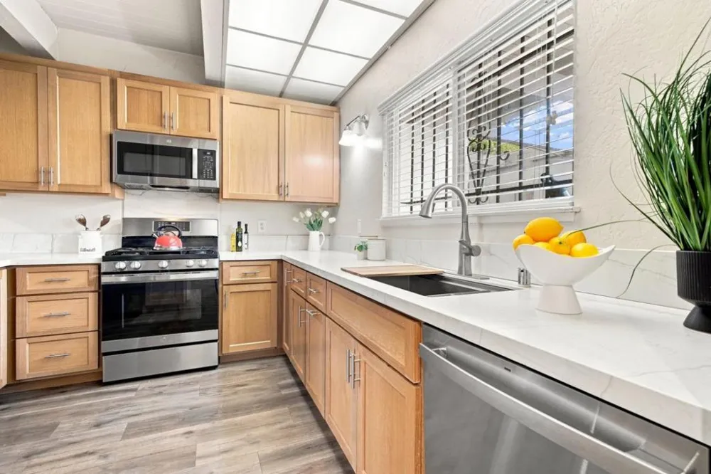 10459 Mary Avenue Cupertino, CA 95014