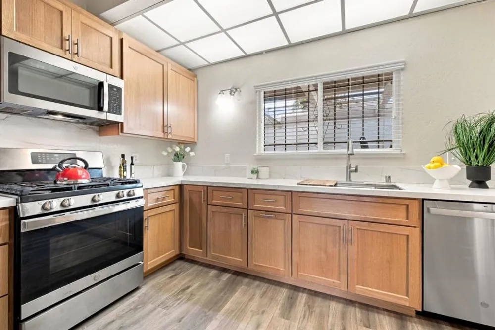 10459 Mary Avenue Cupertino, CA 95014