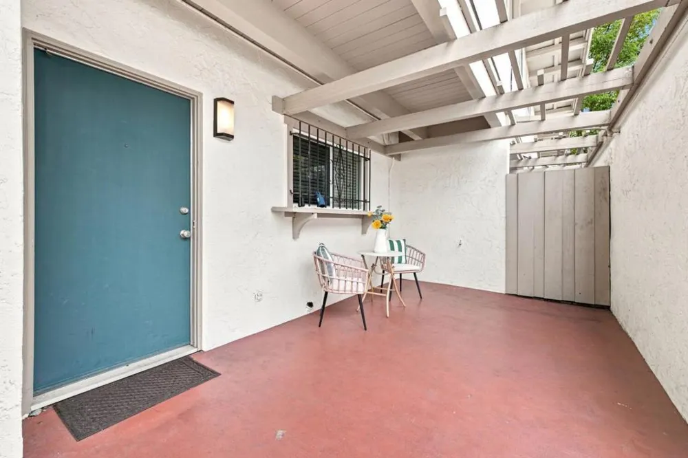 10459 Mary Avenue Cupertino, CA 95014