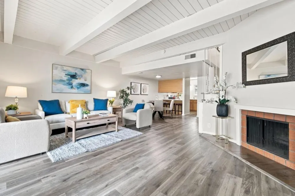 10459 Mary Avenue Cupertino, CA 95014