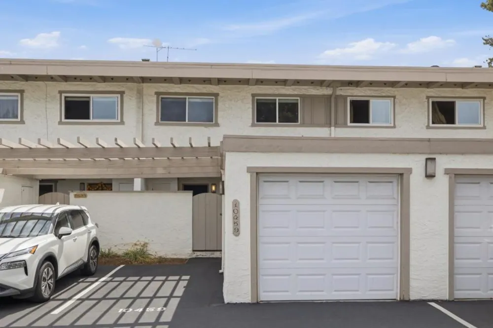 10459 Mary Avenue Cupertino, CA 95014