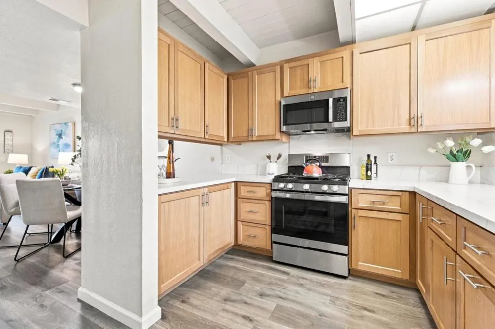 10459 Mary Avenue Cupertino, CA 95014