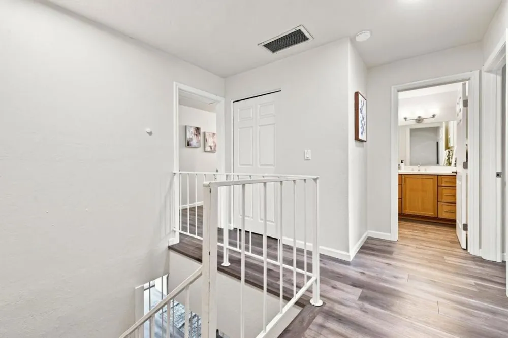 10459 Mary Avenue Cupertino, CA 95014