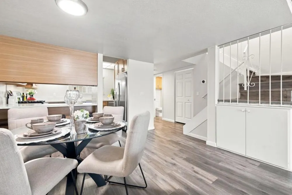 10459 Mary Avenue Cupertino, CA 95014