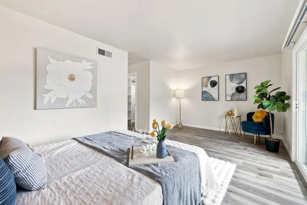 10459 Mary Avenue Cupertino, CA 95014