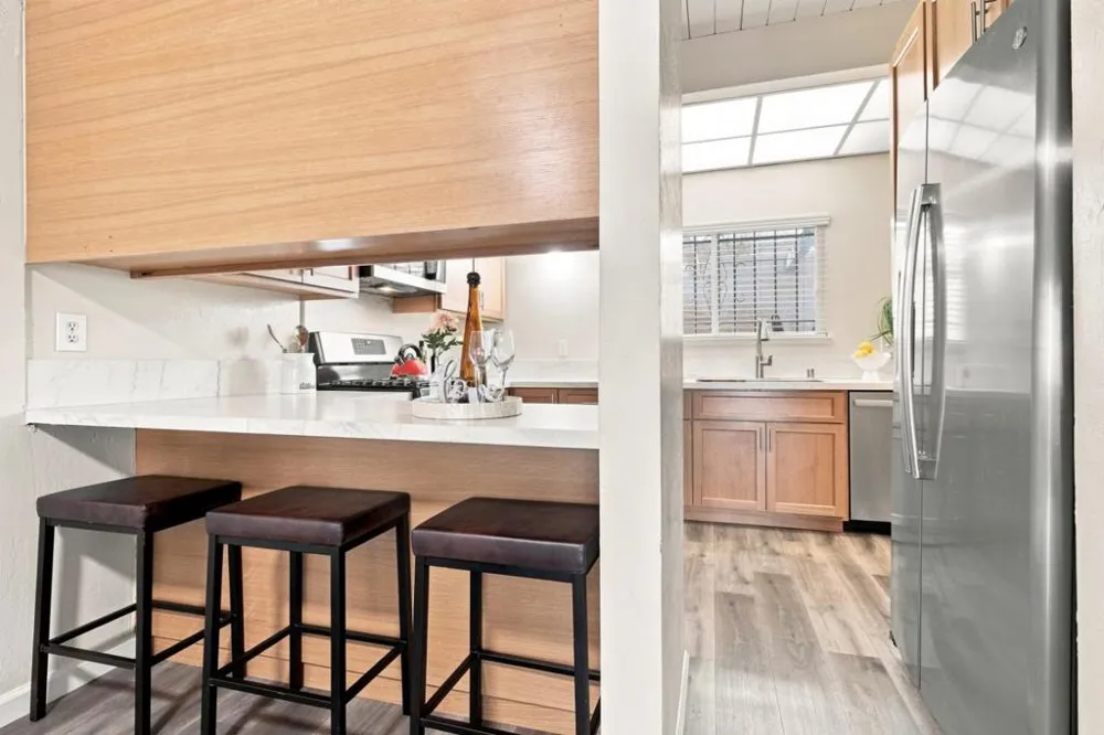10459 Mary Avenue Cupertino, CA 95014